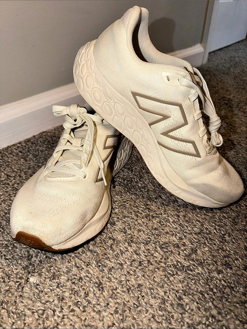 New Balance 680 Women’s Tennis Shoe